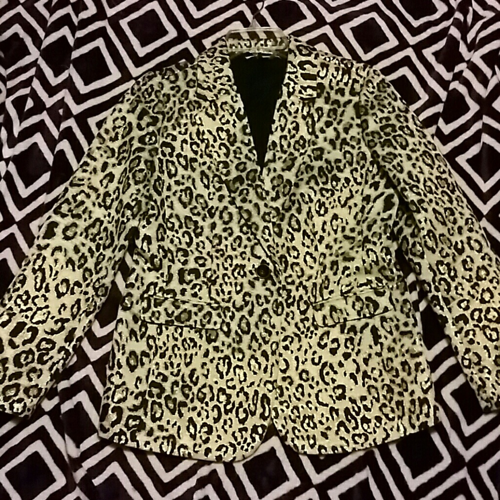 Chico's Gold leopard blazer